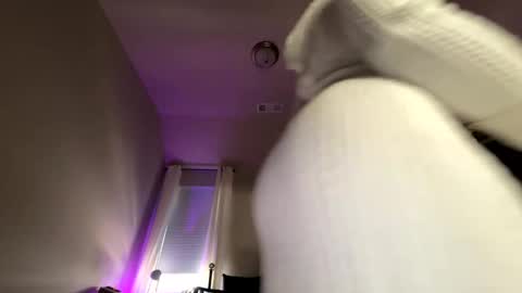 Wynter Heat online show from 11/10/25, 05:56