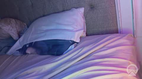 Mariah  online show from 10/17/25, 02:37