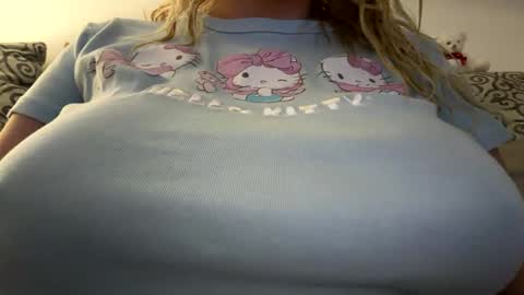 Mariah  online show from 10/23/25, 12:54