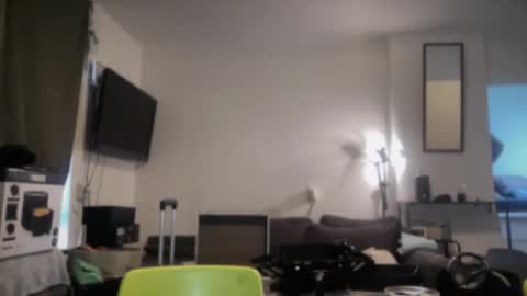 Snapshot of x_felix chatting on 10/10/25, 01:54 Mr. AFelix online show from 10/10/25, 01:54