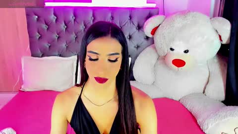 Snapshot of x_indomitable1 chatting on 02/22/25, 02:06 Maria Juliana online show from 02/22/25, 02:06
