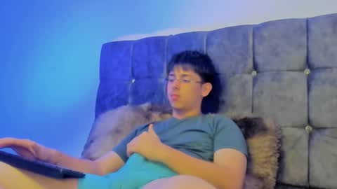 x_miller online show from 09/16/25, 06:03