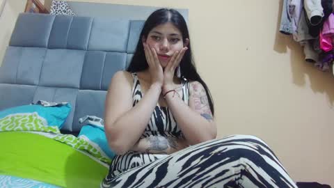 Snapshot of x_nyokoo chatting on 12/21/24, 02:19 My other accont x nyoko online show from 12/21/24, 02:19