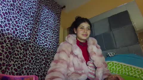 Snapshot of x_nyokoo chatting on 01/25/25, 09:04 My other accont x nyoko online show from 01/25/25, 09:04