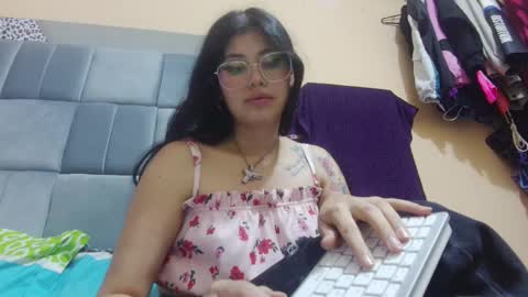 Snapshot of x_nyokoo chatting on 02/26/25, 12:05 My other accont x nyoko online show from 02/26/25, 12:05