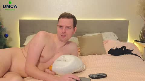 x_sweety_couple_x online show from 12/12/24, 03:43