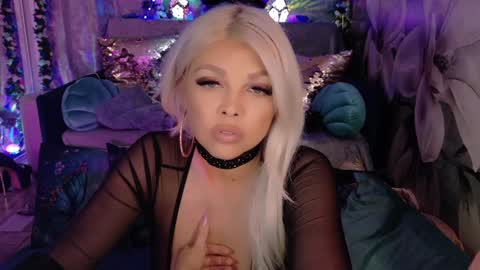 Snapshot of xalexax chatting on 03/06/25, 11:42 sooo hey im Sperm Mystik from Fuckistan i want you full my all holes bcs i have penis fever online show from 03/06/25, 11:42