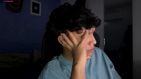 Snapshot of xander_bonnet1 chatting on 11/21/25, 12:26 Xander bonnet online show from 11/21/25, 12:26