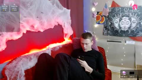 Snapshot of xavier_night81 chatting on 10/28/25, 08:40 xavier_night81 online show from 10/28/25, 08:40