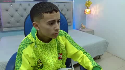 xavii_18_ online show from 02/08/25, 12:06