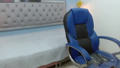 xavii_18_ online show from 02/09/25, 06:26