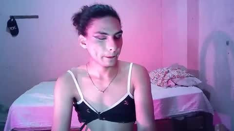 britany   online show from 11/14/25, 03:49