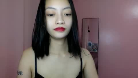 Snapshot of xcxccy19 chatting on 12/12/24, 02:22 Sachi Cy online show from 12/12/24, 02:22