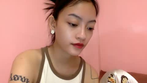 Snapshot of xcxccy19 chatting on 12/27/24, 09:50 Sachi Cy online show from 12/27/24, 09:50