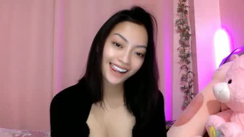 Snapshot of xcxccy19 chatting on 02/10/25, 02:59 Sachi Cy online show from 02/10/25, 02:59