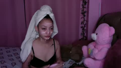 Snapshot of xcxccy19 chatting on 02/21/25, 05:56 Sachi Cy online show from 02/21/25, 05:56