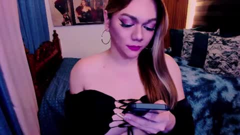 Snapshot of xdirtymistressx chatting on 02/12/25, 10:24 XDirtymistressX online show from 02/12/25, 10:24