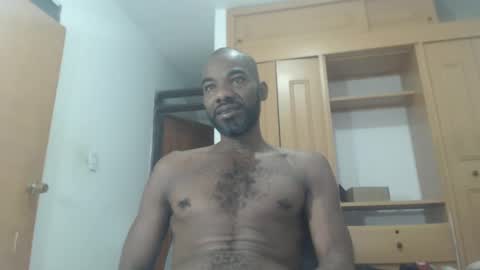 Snapshot of xdonvictor chatting on 12/16/24, 12:16 Victor online show from 12/16/24, 12:16