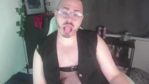 Snapshot of xfabian_love chatting on 09/11/25, 06:08 F A B I A N online show from 09/11/25, 06:08