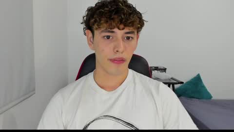 Snapshot of xhans17 chatting on 12/04/24, 04:43 xhan online show from 12/04/24, 04:43