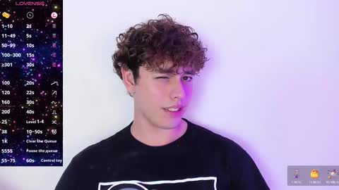 Snapshot of xhans17 chatting on 01/05/25, 09:37 xhan online show from 01/05/25, 09:37