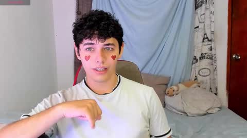 Snapshot of xhans17 chatting on 11/17/25, 11:54 xhan online show from 11/17/25, 11:54