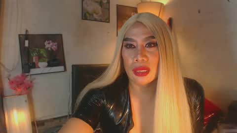 Snapshot of xhardcock2playx chatting on 12/05/24, 12:11 GODDESS KRISTEL online show from 12/05/24, 12:11