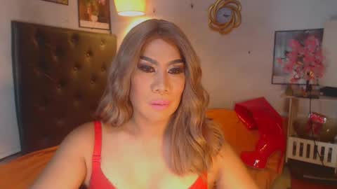 Snapshot of xhardcock2playx chatting on 02/14/25, 10:58 GODDESS KRISTEL online show from 02/14/25, 10:58