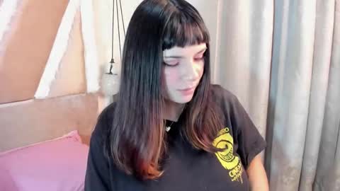 Snapshot of xhinata_hyugaxx chatting on 10/15/25, 11:38 hinata  online show from 10/15/25, 11:38