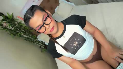 Snapshot of xia_addison chatting on 11/12/25, 02:34 Xia Addison online show from 11/12/25, 02:34