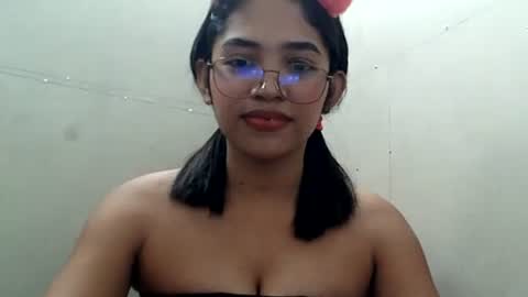 Snapshot of xiaomeee chatting on 10/25/25, 12:07 xiaomeee online show from 10/25/25, 12:07