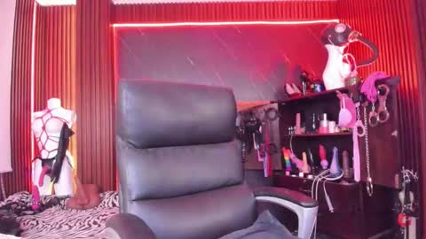 XiaQueen   I M online show from 11/04/25, 11:31