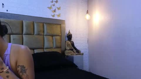 ximena online show from 10/11/25, 01:20