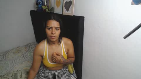 xiomi705825 online show from 10/11/25, 06:34