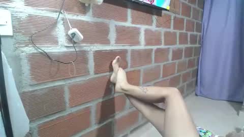 xiomi705825 online show from 11/11/25, 03:06