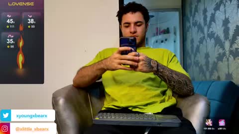 Snapshot of xlittle_xbearx chatting on 02/10/25, 03:13 Kev online show from 02/10/25, 03:13