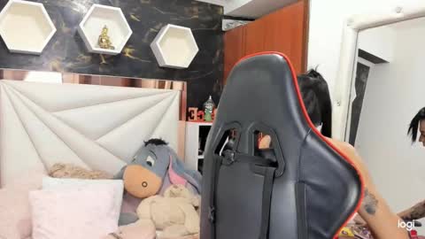 Ximena online show from 12/19/24, 10:32