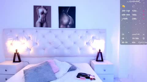 Ximena online show from 10/30/25, 12:56