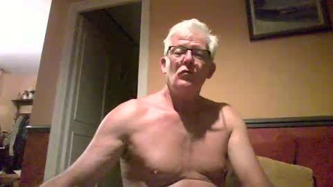 Snapshot of xmaeg3 chatting on 09/09/25, 07:57 xmaeg3 online show from 09/09/25, 07:57