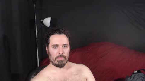 Snapshot of xmetalstudx chatting on 12/11/24, 03:26 MetalstudMaster online show from 12/11/24, 03:26