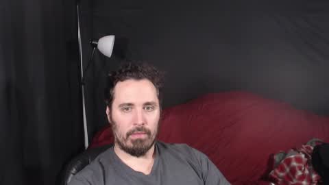 Snapshot of xmetalstudx chatting on 12/14/24, 04:23 MetalstudMaster online show from 12/14/24, 04:23