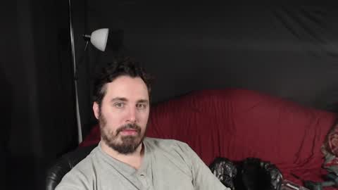 Snapshot of xmetalstudx chatting on 12/18/24, 11:51 MetalstudMaster online show from 12/18/24, 11:51