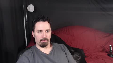 Snapshot of xmetalstudx chatting on 01/31/25, 02:04 MetalstudMaster online show from 01/31/25, 02:04