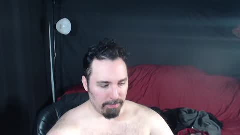 Snapshot of xmetalstudx chatting on 02/03/25, 10:54 MetalstudMaster online show from 02/03/25, 10:54