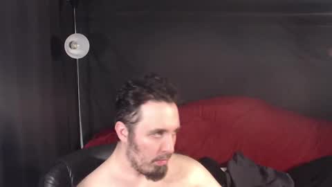 Snapshot of xmetalstudx chatting on 02/24/25, 02:40 MetalstudMaster online show from 02/24/25, 02:40