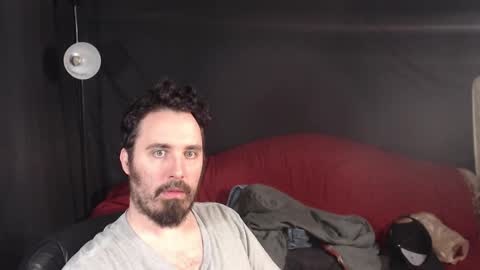 Snapshot of xmetalstudx chatting on 03/11/25, 11:12 MetalstudMaster online show from 03/11/25, 11:12