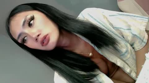 Snapshot of xnaughtyandsweet69_ chatting on 02/20/25, 05:07 JACKY DELOS SANTOS online show from 02/20/25, 05:07