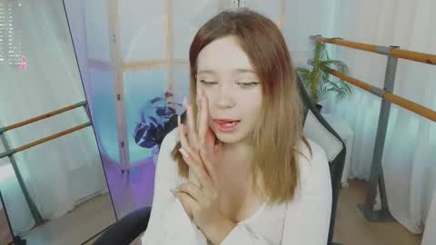 Milana online show from 09/26/25, 07:12