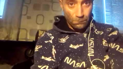 Snapshot of xploid1982 chatting on 01/27/25, 05:58 xploid1982 online show from 01/27/25, 05:58