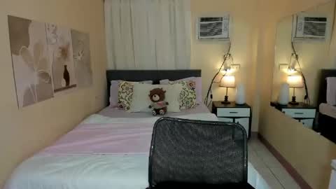 MISS  GODDESS  DOLLY  online show from 11/20/25, 07:02